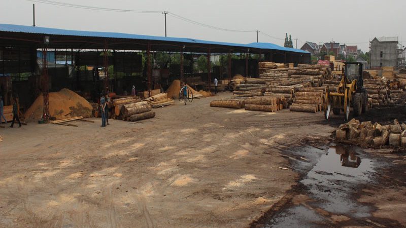 SPC地板与强化地板：地暖环境下的适用性解析